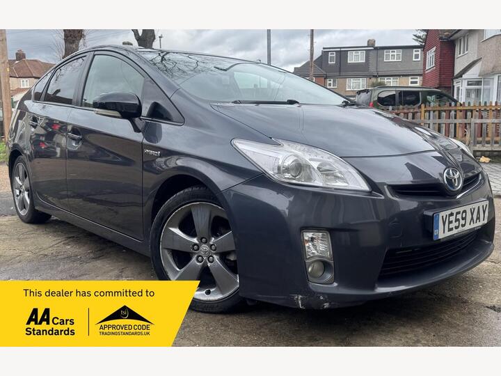 Toyota Prius 1.8 VVT-h T4 CVT Euro 5 (s/s) 5dr Toyota Prius 1.8 VVT-h T4 CVT Euro 5 (s/s) 5dr