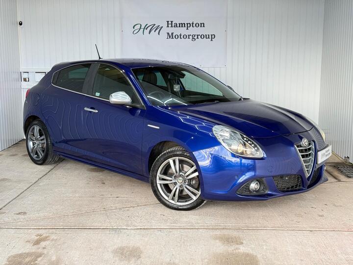 Alfa Romeo Giulietta 2.0 JTDM-2 Exclusive Euro 5 (s/s) 5dr