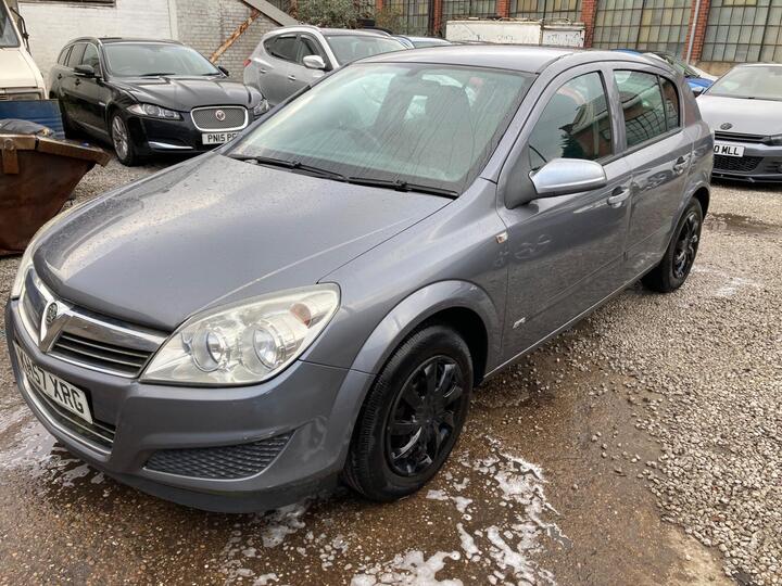 Vauxhall Astra 1.4i 16v Life 5dr