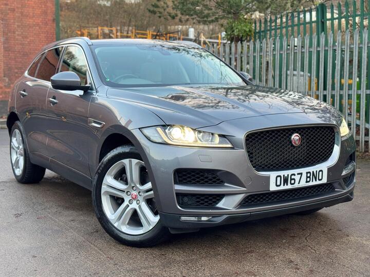 Jaguar F-PACE 3.0 D300 V6 Portfolio Auto AWD Euro 6 (s/s) 5dr