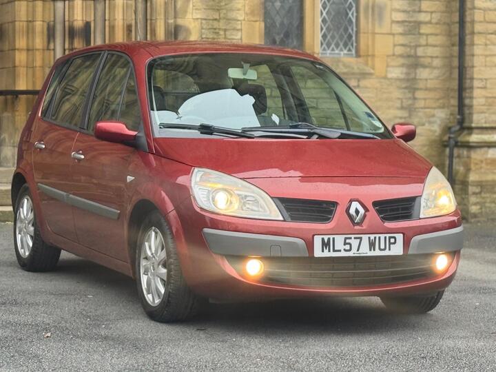 Renault Scenic 1.6 VVT Dynamique 5dr