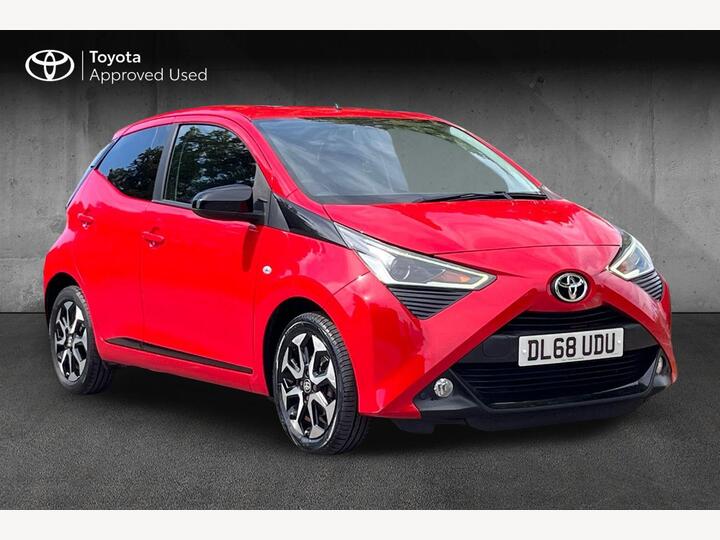 Toyota AYGO 1.0 VVT-i X-trend Funroof X-shift Euro 6 5dr