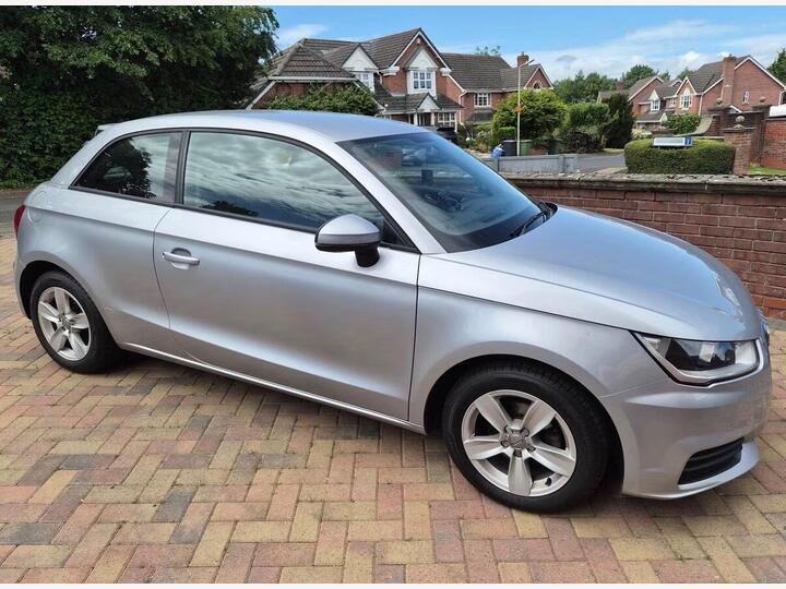 Audi A1 1.0 TFSI SE Euro 6 (s/s) 3dr