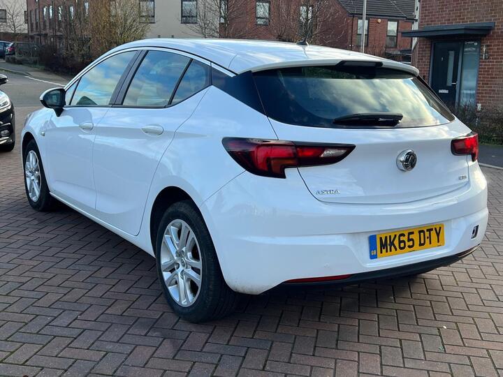 Vauxhall Astra 1.6 CDTi EcoTEC BlueInjection Design Euro 6 5dr