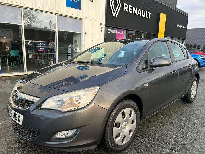 Vauxhall Astra 1.6 16v Exclusiv Euro 5 5dr Vauxhall Astra 1.6 16v Exclusiv Euro 5 5dr