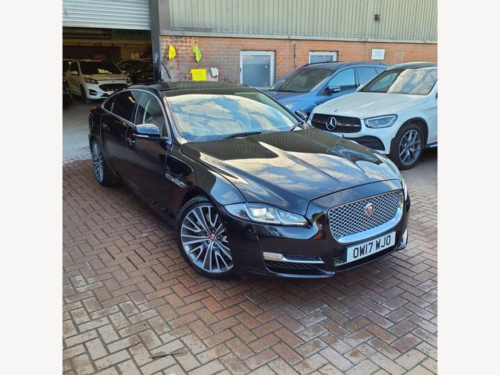 Jaguar XJ 3.0d V6 Autobiography Auto Euro 6 (s/s) 4dr (LWB)