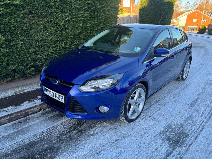 Ford Focus 1.0T EcoBoost Titanium Navigator Euro 5 (s/s) 5dr