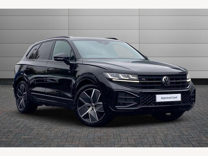 Volkswagen Touareg 3.0 TDI V6 Black Edition Tiptronic 4Motion Euro 6 (s/s) 5dr Volkswagen Touareg 3.0 TDI V6 Black Edition Tiptronic 4Motion Euro 6 (s/s) 5dr