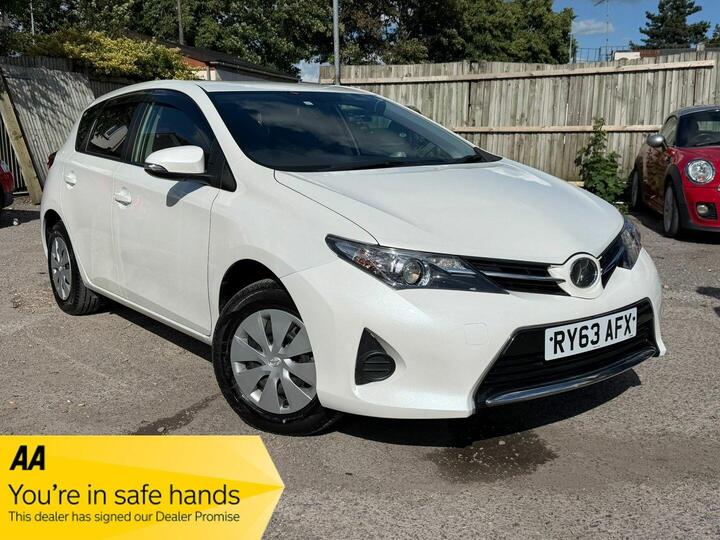 Toyota Auris 1.6 V-Matic Icon Multidrive S Euro 5 5dr