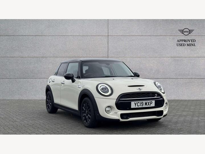 MINI Hatch 2.0 Cooper S Classic Steptronic Euro 6 (s/s) 5dr
