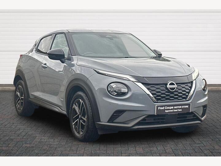 Nissan JUKE 1.6 N-Connecta Auto Euro 6 5dr
