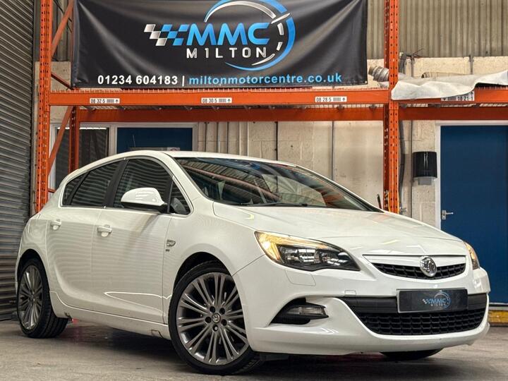 Vauxhall Astra 2.0 CDTi SRi VX Line Auto Euro 5 5dr