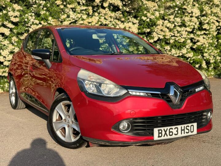 Renault Clio 0.9 TCe Dynamique MediaNav Euro 5 (s/s) 5dr Renault Clio 0.9 TCe Dynamique MediaNav Euro 5 (s/s) 5dr