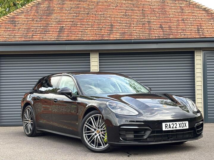 Porsche Panamera 2.9 V6 E-Hybrid 17.9kWh 4 Platinum Edition Sport Turismo PDK 4WD Euro 6 (s/s) 5dr Porsche Panamera 2.9 V6 E-Hybrid 17.9kWh 4 Platinum Edition Sport Turismo PDK 4WD Euro 6 (s/s) 5dr