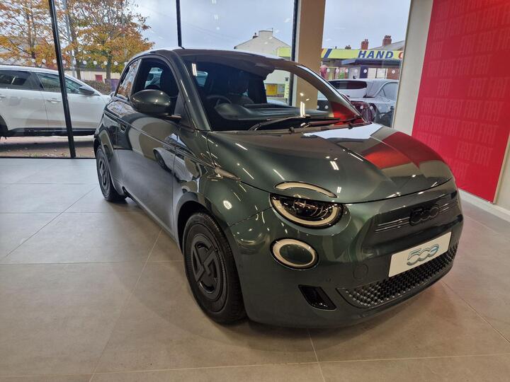 Fiat 500e 42kWh Giorgio Armani Auto 3dr