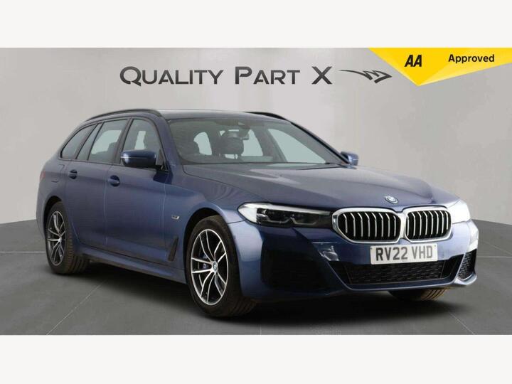 BMW 5 Series 2.0 530e 12kWh M Sport Touring Steptronic Euro 6 (s/s) 5dr BMW 5 Series 2.0 530e 12kWh M Sport Touring Steptronic Euro 6 (s/s) 5dr