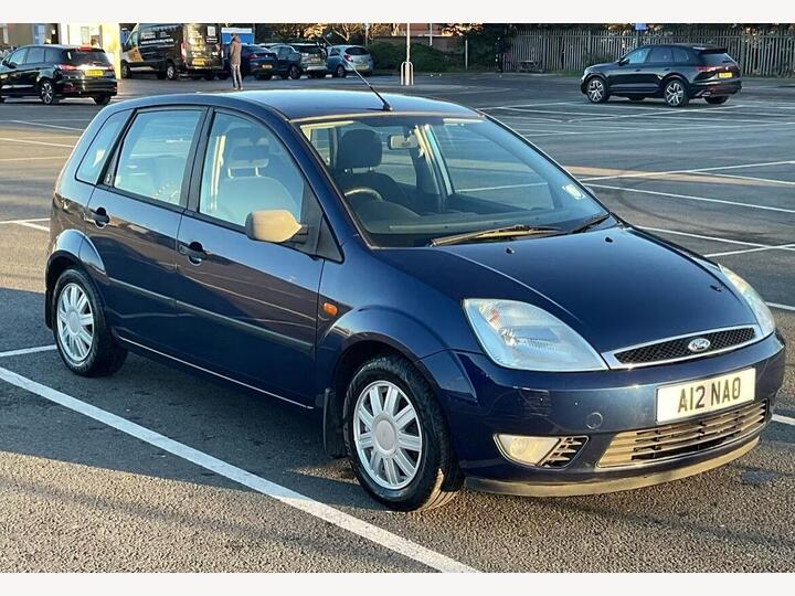 Ford Fiesta 1.6 Ghia 5dr