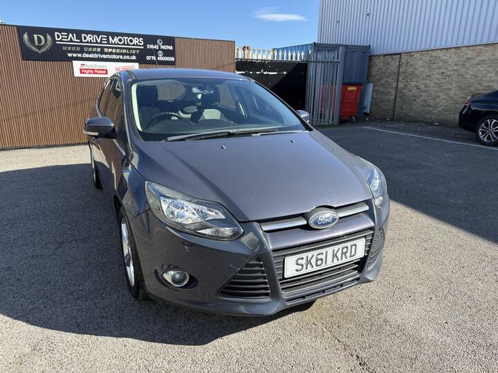 Ford FOCUS 1.6 Zetec Euro 5 5dr