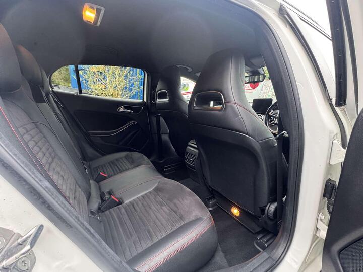 Mercedes-Benz GLA 2.1 GLA200d AMG Line 7G-DCT Euro 6 (s/s) 5dr