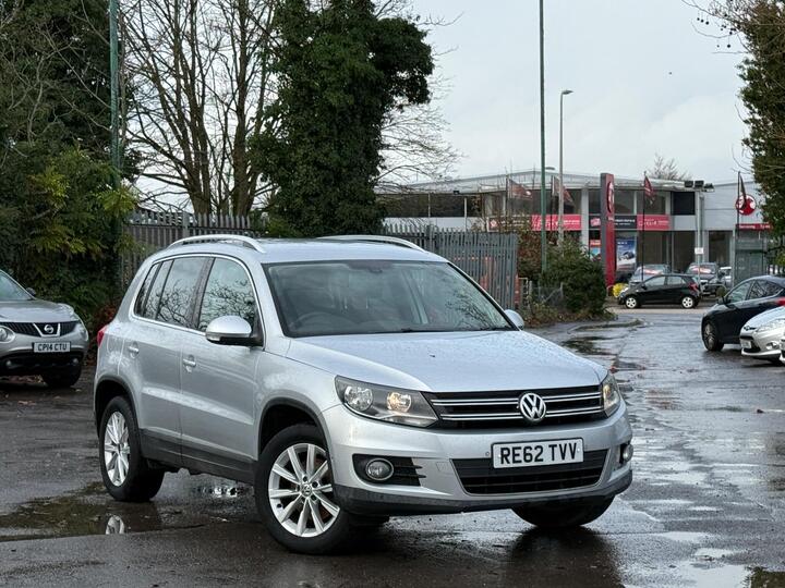 Volkswagen Tiguan 2.0 TDI BlueMotion Tech SE DSG 4WD Euro 5 (s/s) 5dr