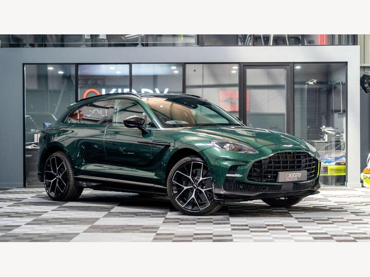 Aston Martin DBX 4.0 V8 707 Auto 4WD Euro 6 (s/s) 5dr Aston Martin DBX 4.0 V8 707 Auto 4WD Euro 6 (s/s) 5dr