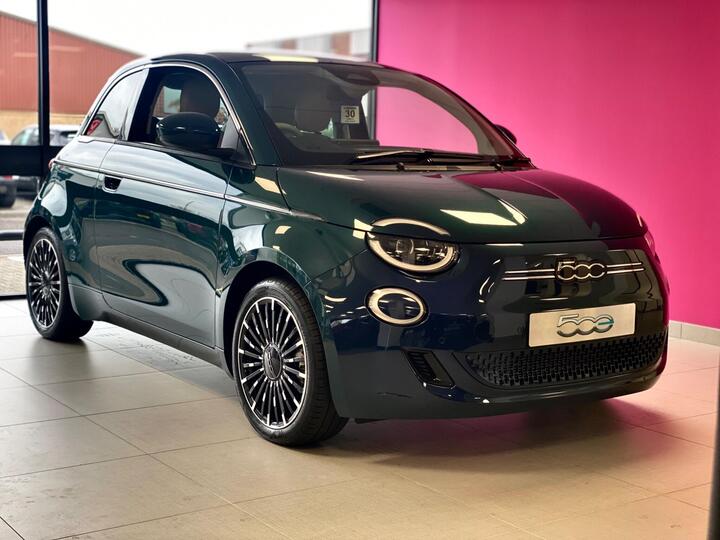 Fiat 500e 42kWh La Prima Auto 3dr