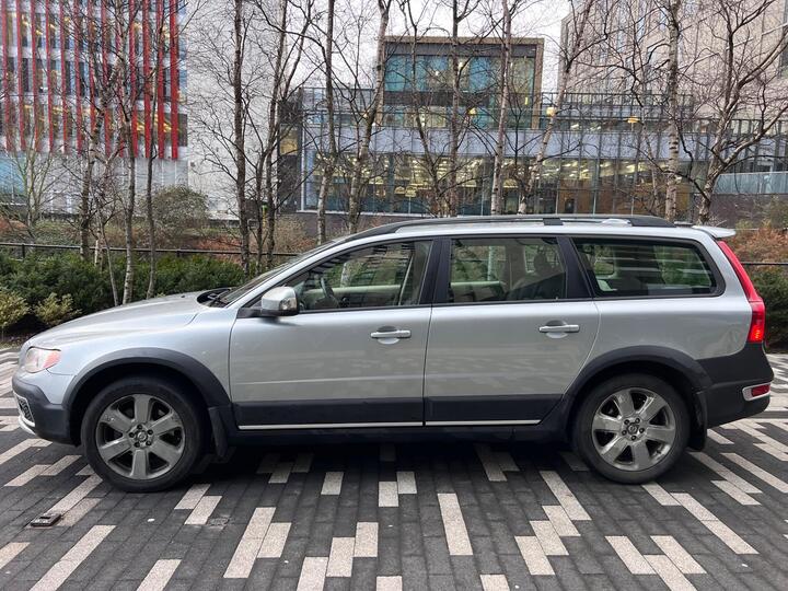 Volvo XC70 2.4 D5 SE Sport Geartronic AWD Euro 4 5dr