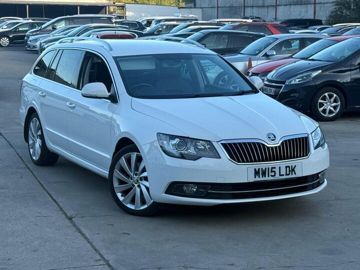 Skoda Superb 2.0 TDI SE Business Euro 5 (s/s) 5dr (Leather)
