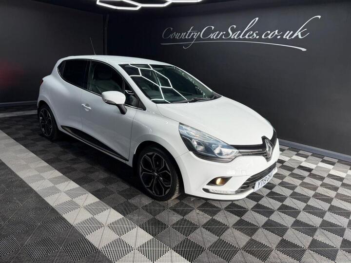 Renault CLIO 1.5 DCi Iconic Euro 6 (s/s) 5dr Renault CLIO 1.5 DCi Iconic Euro 6 (s/s) 5dr
