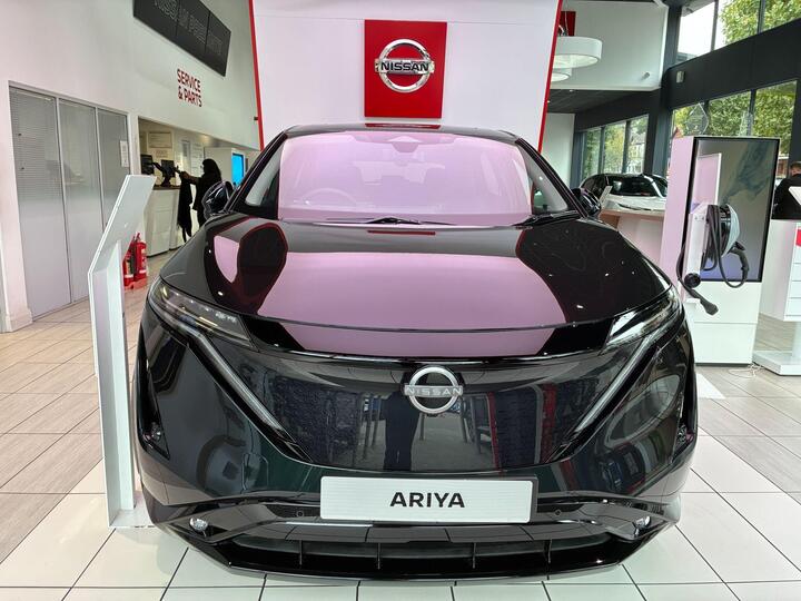 Nissan ARIYA 63kWh Evolve Auto 5dr 22kW Charger