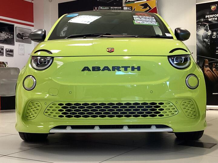 Abarth Abarth 500 42kWh Scorpionissima Auto 3dr