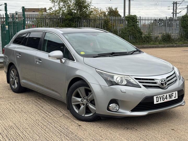 Toyota Avensis 2.0 D-4D Excel Tourer Euro 5 5dr Toyota Avensis 2.0 D-4D Excel Tourer Euro 5 5dr