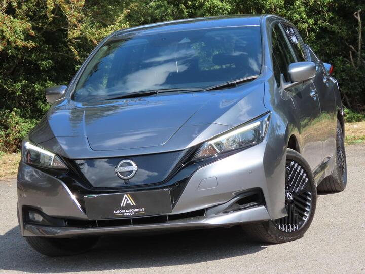 Nissan Leaf 39kWh N-Connecta Auto 5dr