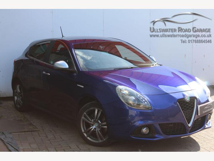Alfa Romeo Giulietta 1.6 JTDM-2 Exclusive Euro 6 (s/s) 5dr