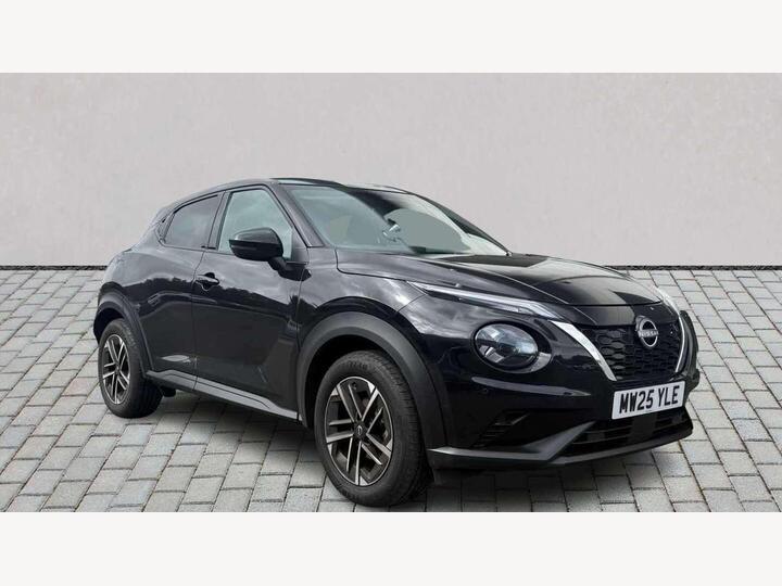 Nissan JUKE HATCHBACK 1.6 N-Connecta Auto Euro 6 5dr