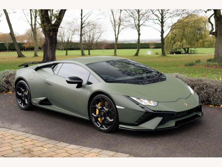 Lamborghini Huracan 5.2 V10 LP 640-2 Tecnica LDF Euro 6 (s/s) 2dr Lamborghini Huracan 5.2 V10 LP 640-2 Tecnica LDF Euro 6 (s/s) 2dr