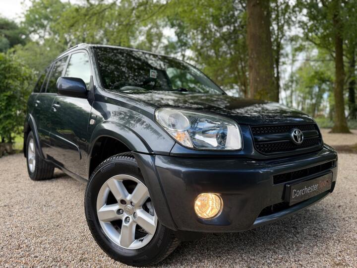 Toyota RAV4 2.0 VVT-i XT-R 4WD 5dr Toyota RAV4 2.0 VVT-i XT-R 4WD 5dr