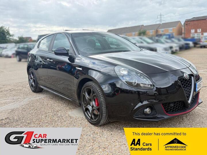 Alfa Romeo Giulietta 2.0 JTDM-2 Speciale TCT Euro 6 (s/s) 5dr Alfa Romeo Giulietta 2.0 JTDM-2 Speciale TCT Euro 6 (s/s) 5dr
