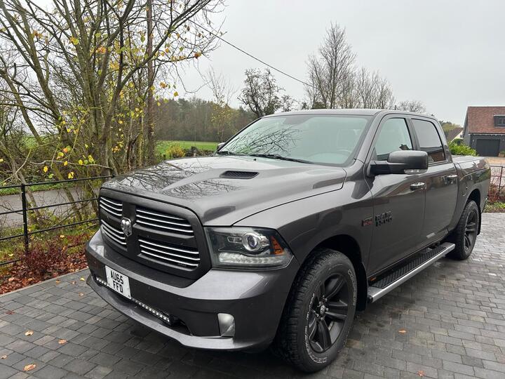 Dodge RAM SPORT 5.7 HEMI