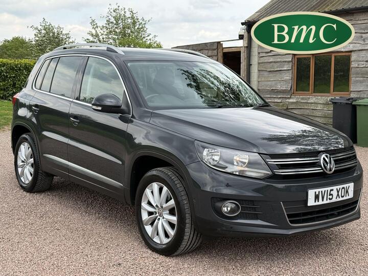 Volkswagen Tiguan 2.0 TDI BlueMotion Tech Match DSG 4WD Euro 5 (s/s) 5dr Volkswagen Tiguan 2.0 TDI BlueMotion Tech Match DSG 4WD Euro 5 (s/s) 5dr