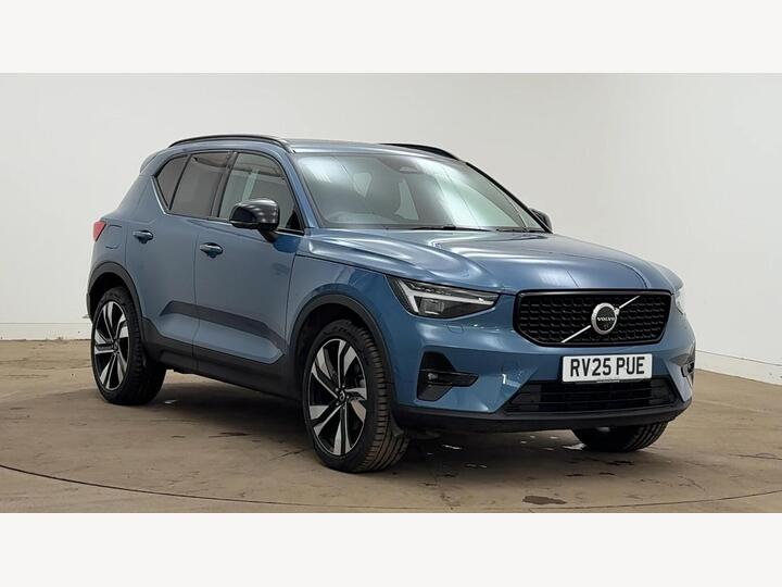 Volvo XC40 2.0 B3 MHEV Ultra Dark DCT Auto Euro 6 (s/s) 5dr