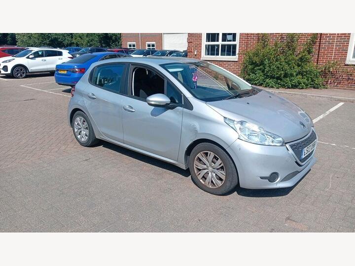Peugeot 208 1.2 VTi Access+ Euro 5 5dr