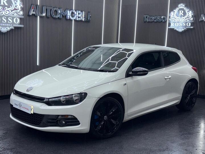Volkswagen Scirocco 2.0 TDI R-Line DSG Euro 5 3dr (Leather, Nav)