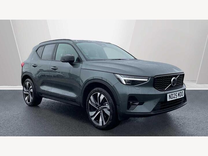 Volvo XC40 2.0 B3 MHEV Ultra Dark DCT Auto Euro 6 (s/s) 5dr