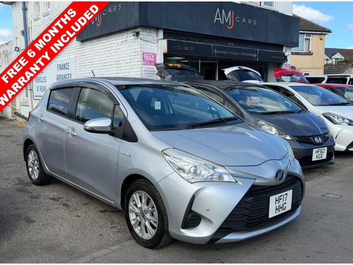 Toyota YARIS 1.5 Hybrid Automatic Petrol Hatchback Silver 5dr GOOD MILEAGE/ NEW MOT/ SERVICE