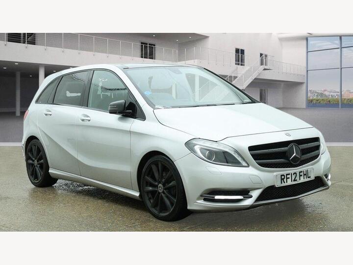Mercedes-Benz B Class 1.8 B200 CDI BlueEfficiency Sport Euro 5 (s/s) 5dr Mercedes-Benz B Class 1.8 B200 CDI BlueEfficiency Sport Euro 5 (s/s) 5dr