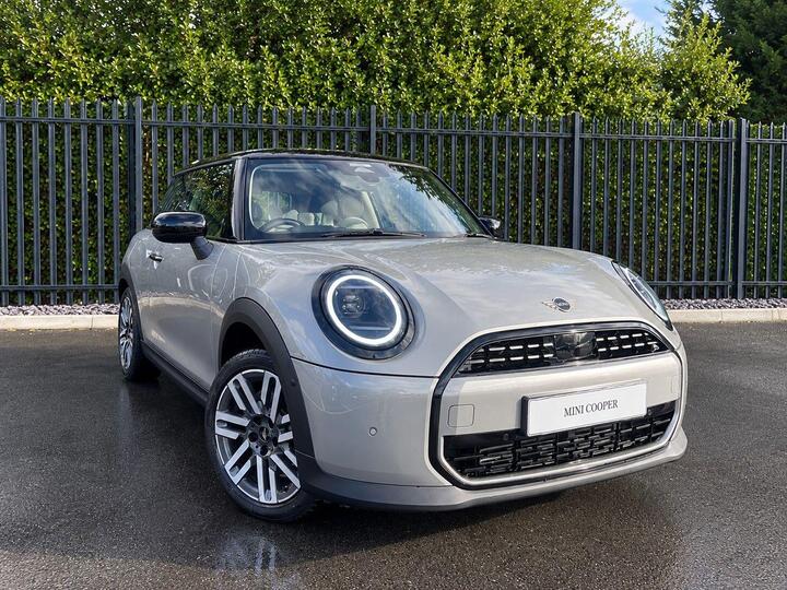 MINI Cooper 1.5C Classic Steptronic Euro 6 (s/s) 3dr
