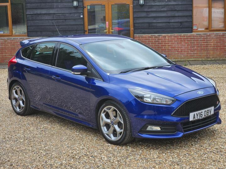 Ford Focus 2.0T EcoBoost ST-2 Euro 6 (s/s) 5dr