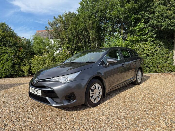 Toyota Avensis 1.6 D-4D Active Touring Sports Euro 6 (s/s) 5dr