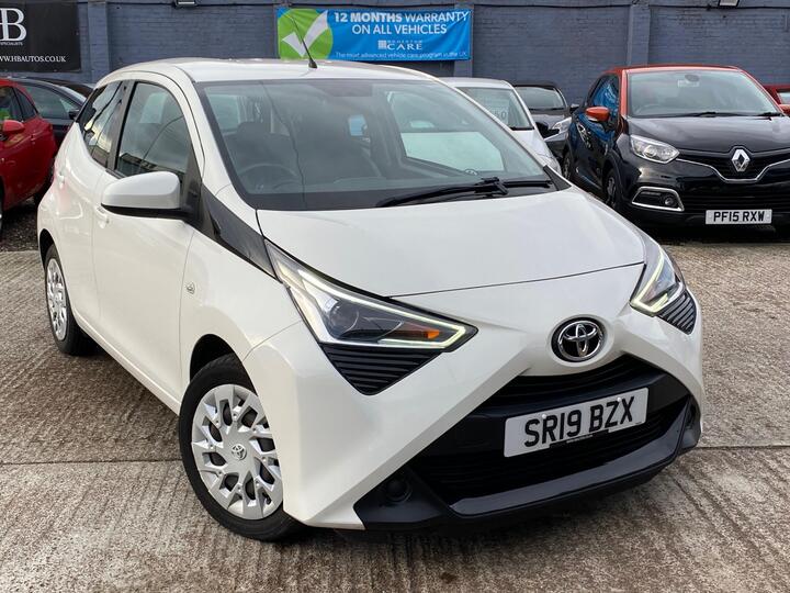 Toyota AYGO 1.0 VVT-i X-play X-shift Euro 6 5dr